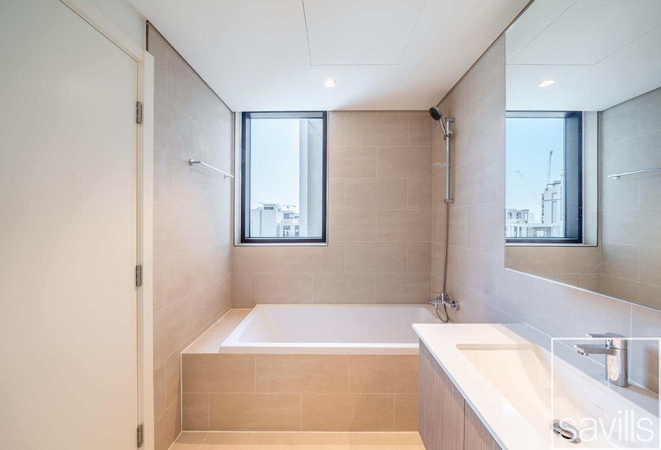 Elegant Layout | Pool & Beach View | Vacant photo 11