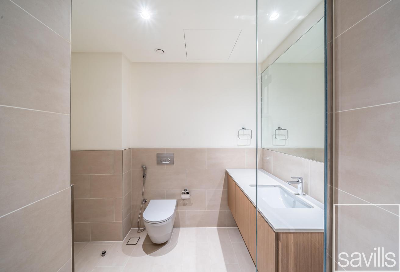 Elegant Layout | Pool & Beach View | Vacant photo 12