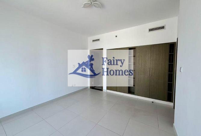 98684009 - Property Image 2