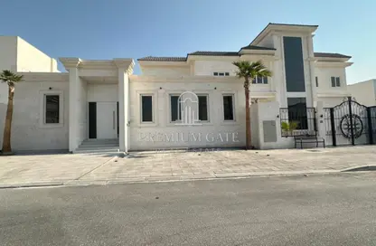 Villa - 5 Bedrooms - 7+ Bathrooms for rent in Nad Al Sheba 2 - Nad Al Sheba - Dubai Villa - 5 Bedrooms - 7+ Bathrooms for rent in Nad Al Sheba 2 - Nad Al Sheba - Dubai