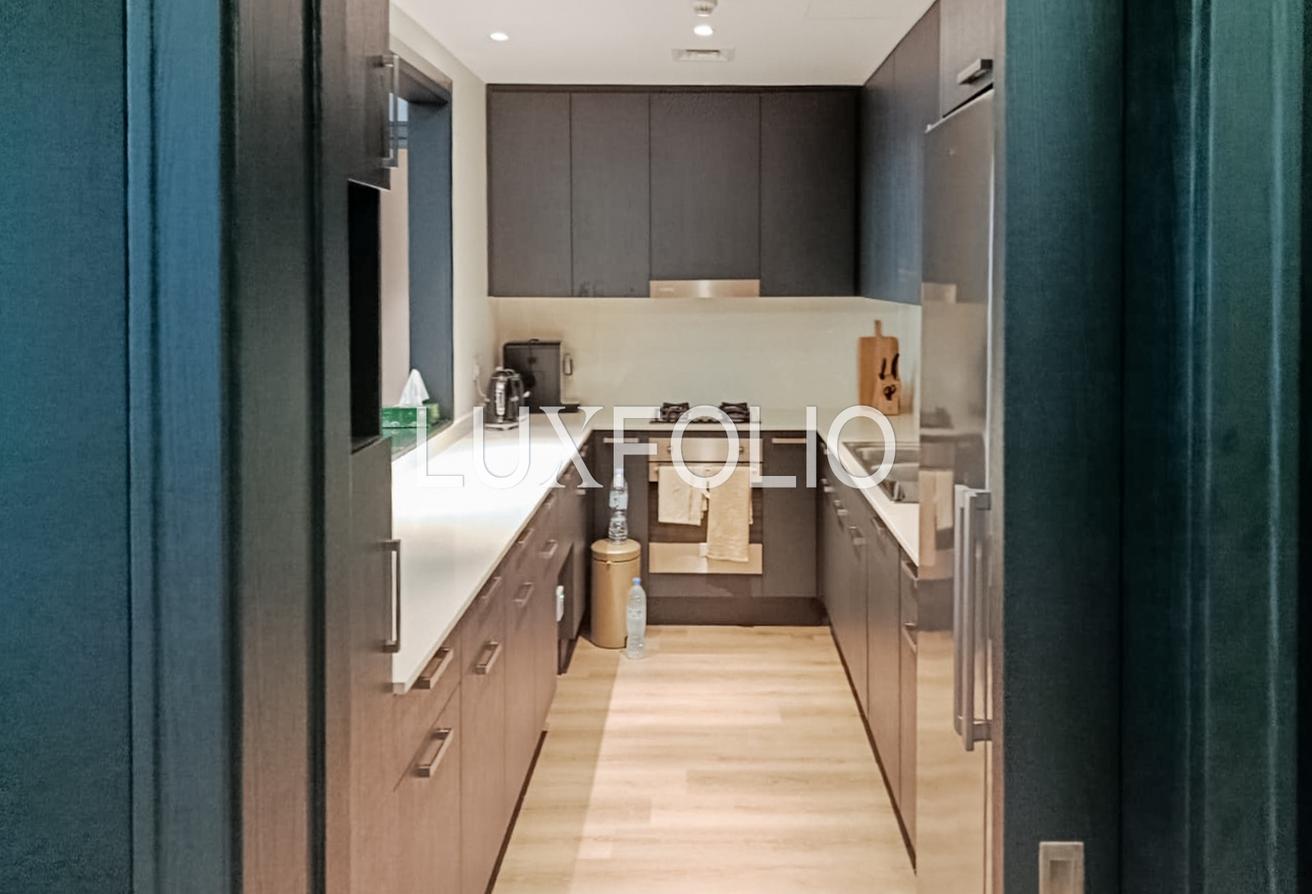 Fully Furnished | Spacious | Burj View photo 8