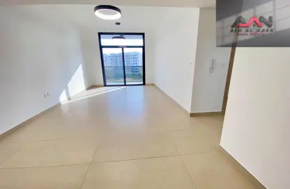 شقة - غرفة نوم - 4 حمامات للايجار في ليوان سيركل - ليوان - دبي لاند - دبي