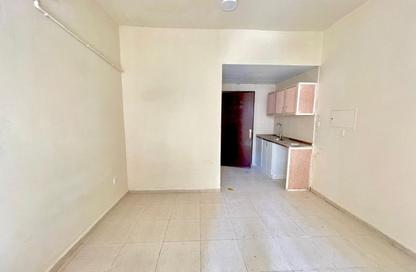 Apartment - Studio for rent in Fire Station Road - Muwaileh - Sharjah