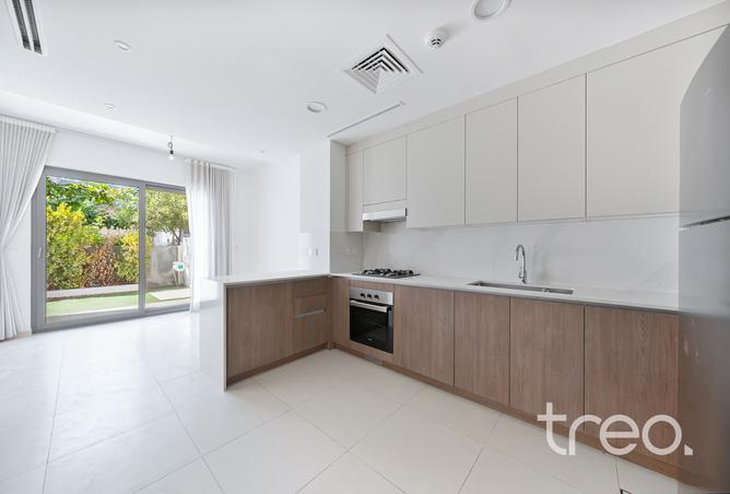 141440876 - Property Image 2