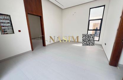 Villa - 5 Bedrooms - 6 Bathrooms for sale in Al Yasmeen 1 - Al Yasmeen - Ajman