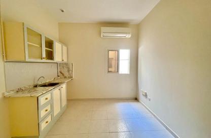 Apartment - Studio - 1 Bathroom for rent in Fire Station Road - Muwaileh - Sharjah