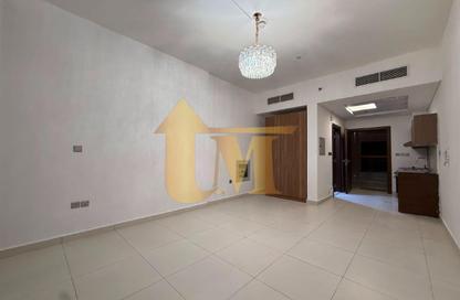Apartment - Studio - 1 Bathroom for rent in Binghatti Crystals - Dubai Silicon Oasis - Dubai