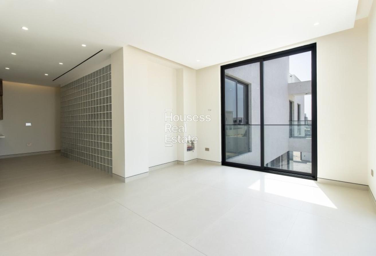 Private Garden | Brand New | Modern Finishes photo 14