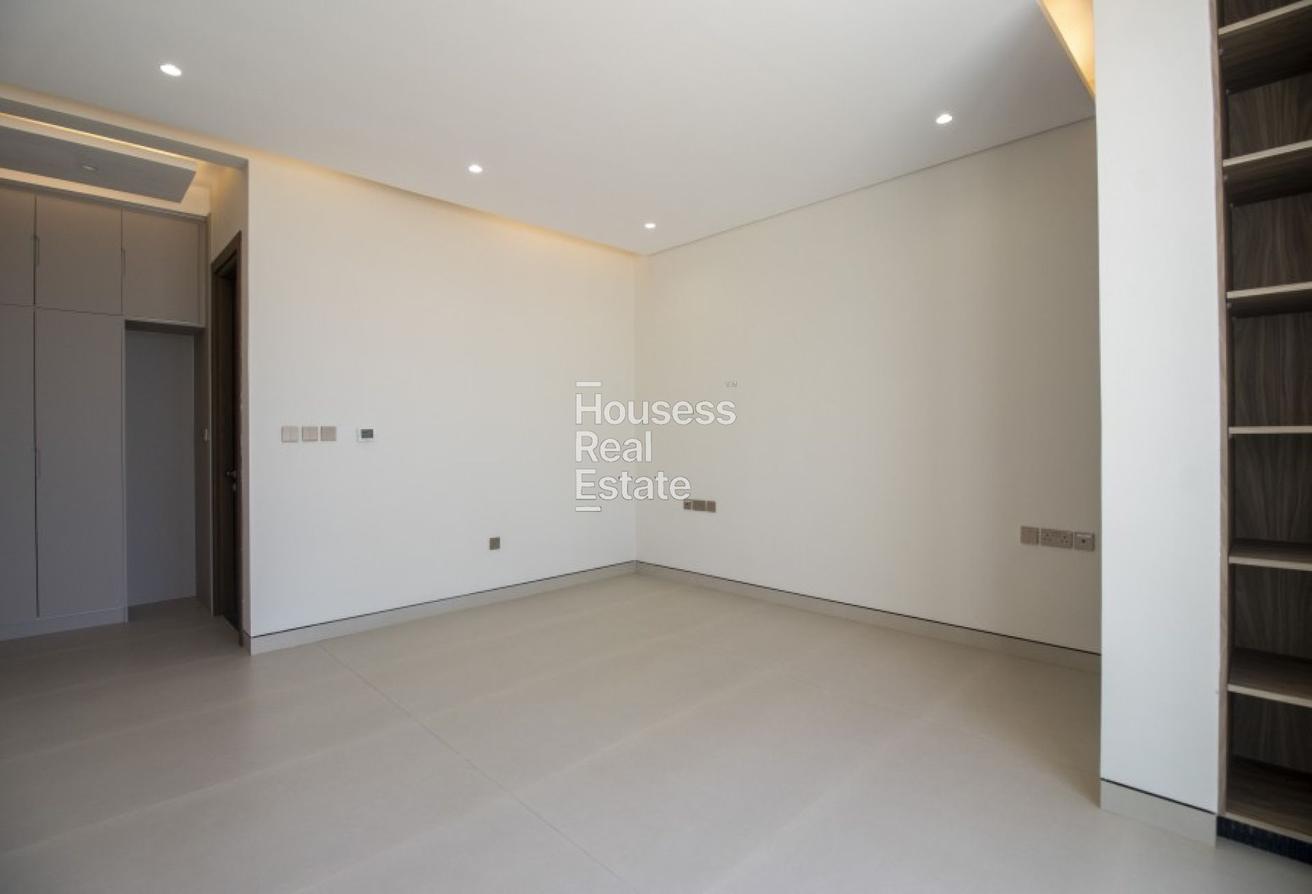 Private Garden | Brand New | Modern Finishes photo 16