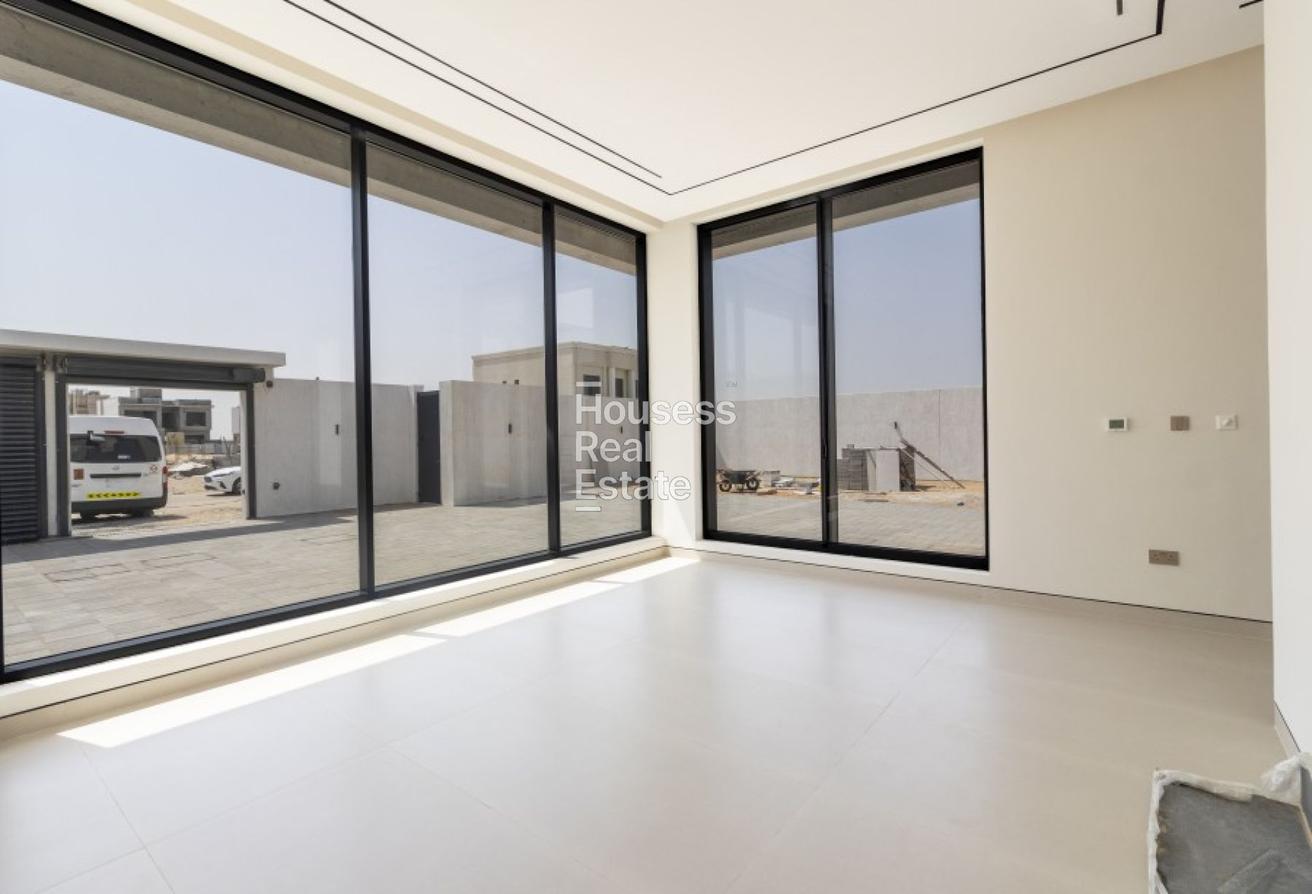 Private Garden | Brand New | Modern Finishes photo 4