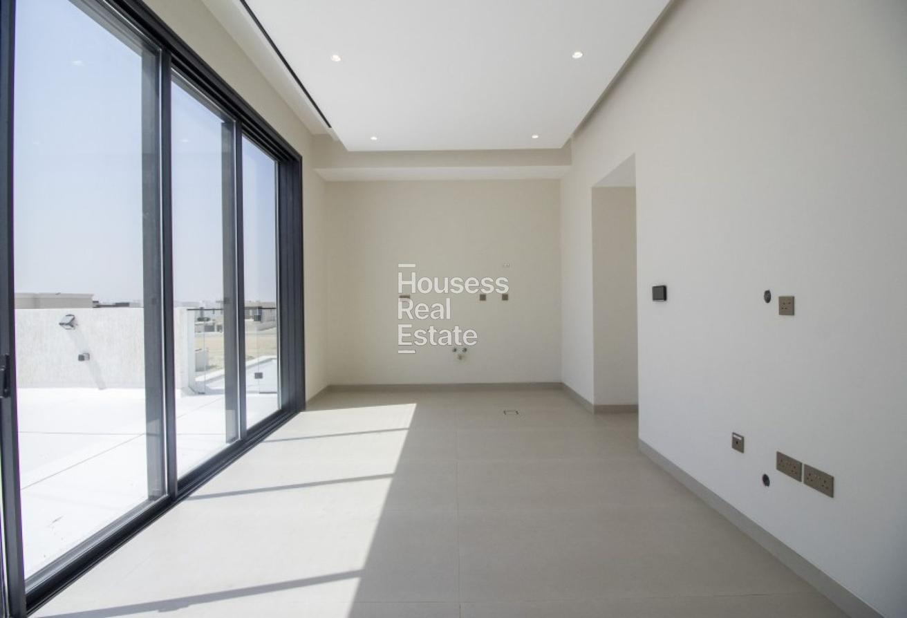 Private Garden | Brand New | Modern Finishes photo 17