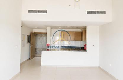 Apartment - 2 - 3 for rent in City Compass Living - Dubai Investment Park 1 (DIP 1) - Dubai Investment Park (DIP) - Dubai