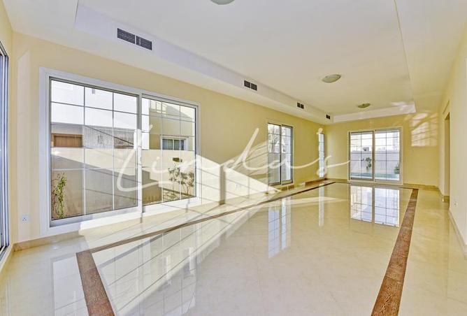 109500189 - Property Image 2
