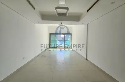 Apartment - 2 Bedrooms - 3 Bathrooms for rent in Saleh Building - Al Jaddaf - Dubai Apartment - 2 Bedrooms - 3 Bathrooms for rent in Saleh Building - Al Jaddaf - Dubai