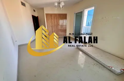 شقة - 2 غرف نوم - 3 حمامات للايجار في شارع التعاون - التعاون - الشارقة