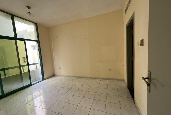 54520399 - Property Main Image