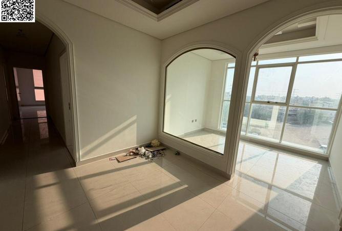 96132937 - Property Image 2