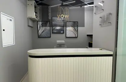 Retail - Studio - 2 Bathrooms for rent in Iris Bay - Business Bay - Dubai