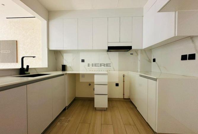 75011977 - Property Image 2