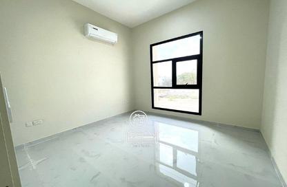 Apartment - 1 Bedroom - 1 Bathroom for rent in Between Two Bridges - Abu Dhabi