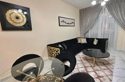 شقة - غرفة نوم - 2 حمامات للايجار في برج الشاهد - القصباء - الشارقة