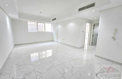 Apartment - 1 Bedroom - 2 Bathrooms for rent in Muwaileh 29 Building - Muwaileh - Sharjah