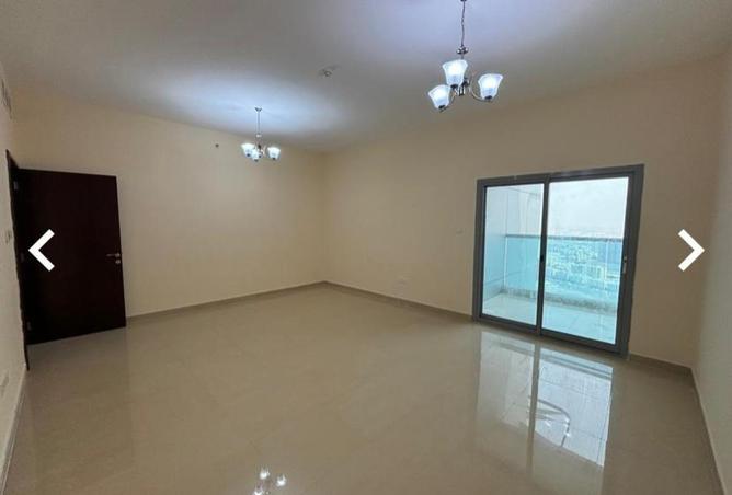 81120261 - Property Image 3