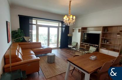 Apartment - 2 Bedrooms - 3 Bathrooms for sale in Al Msalli - Shoreline Apartments - Palm Jumeirah - Dubai