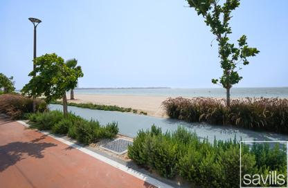 Villa - 4 Bedrooms - 5 Bathrooms for rent in Jumeirah 1 Villas - Jumeirah 1 - Jumeirah - Dubai Villa - 4 Bedrooms - 5 Bathrooms for rent in Jumeirah 1 Villas - Jumeirah 1 - Jumeirah - Dubai