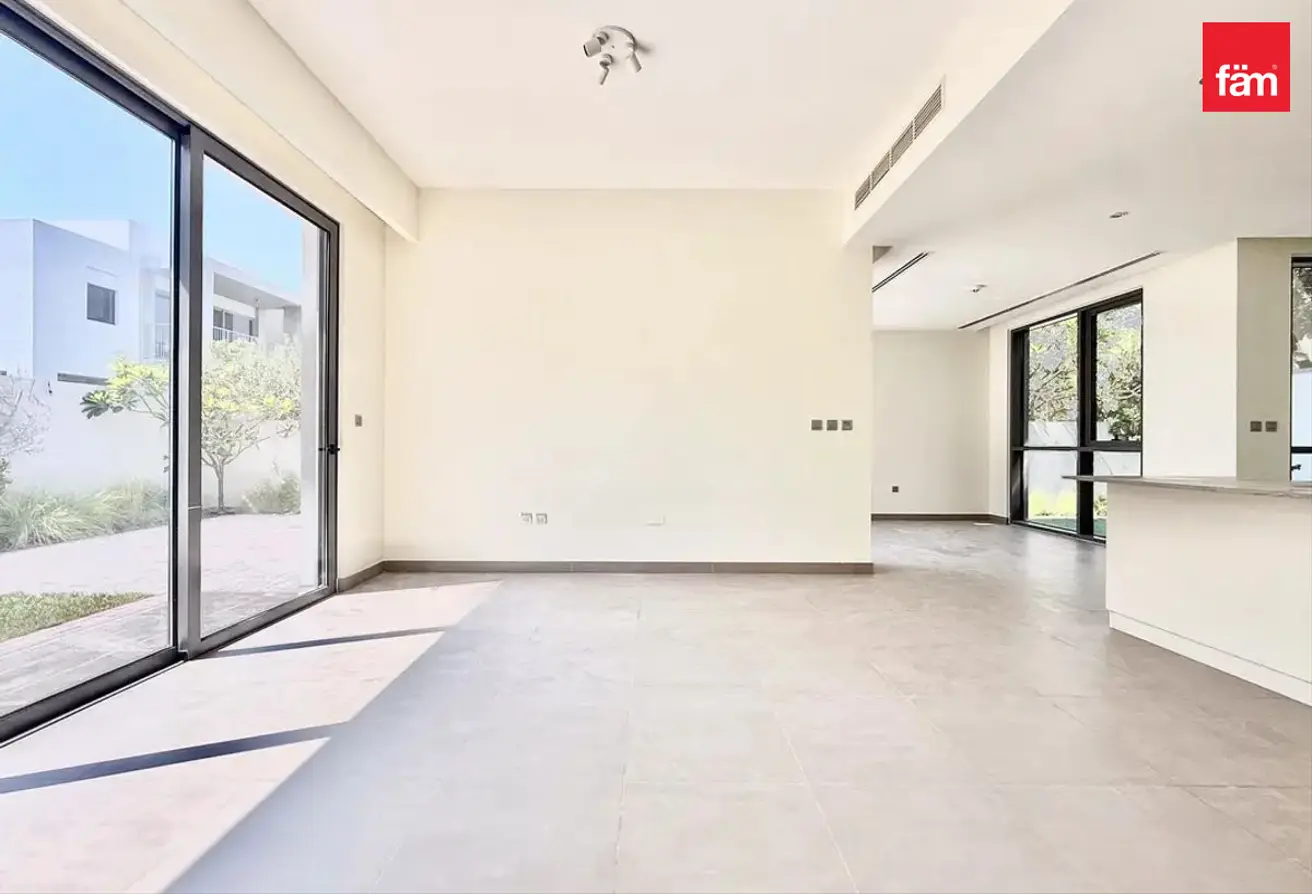152370887 - Property Main Image