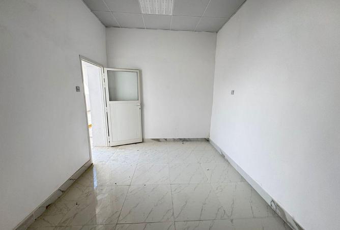 77387688 - Property Image 3