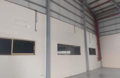 Warehouse - Studio - 1 for rent in Al Khawaneej - Dubai