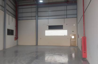 Warehouse - Studio - 1 for rent in Al Khawaneej - Dubai