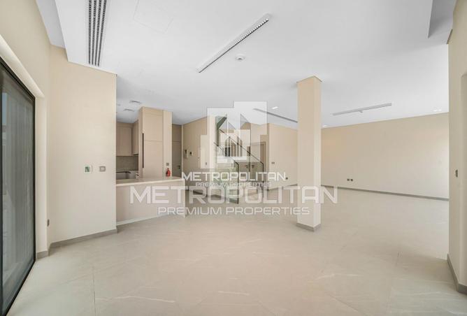100386031 - Property Image 2