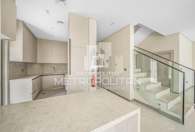 100386031 - Property Image 3