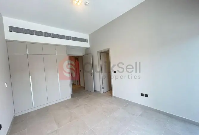 162784155 - Property Image 3