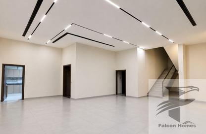 Villa - 5 - 6 for rent in Nad Al Sheba Gardens 1 - Nad Al Sheba Gardens - Nad Al Sheba 1 - Nad Al Sheba - Dubai