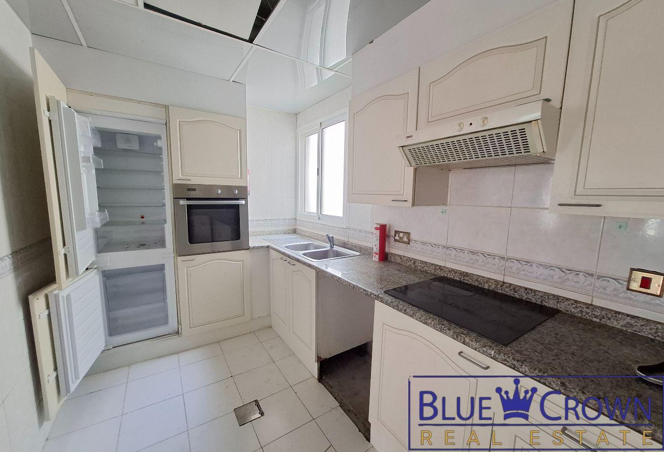 Huge Flat;Chiller free:Luxurious:Prime Location photo 7