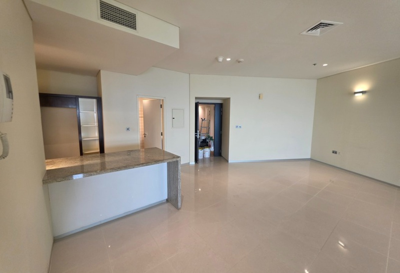 SPACIOUS 1BR | PRIME LOCATION | HIGH FLOOR gallery image