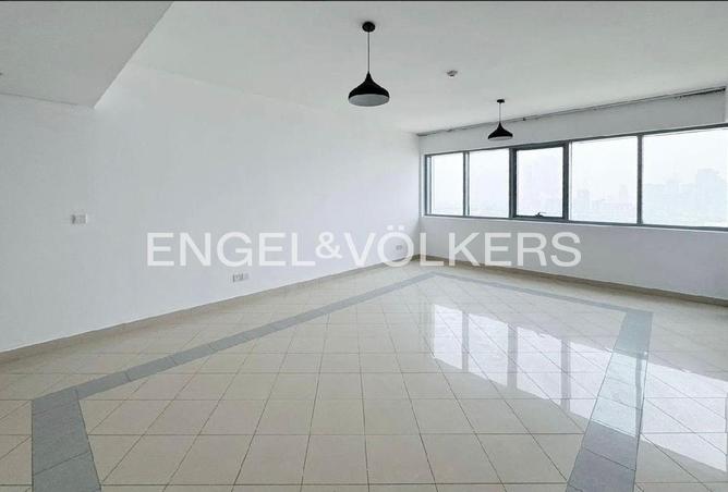 54942621 - صورة العقار 2