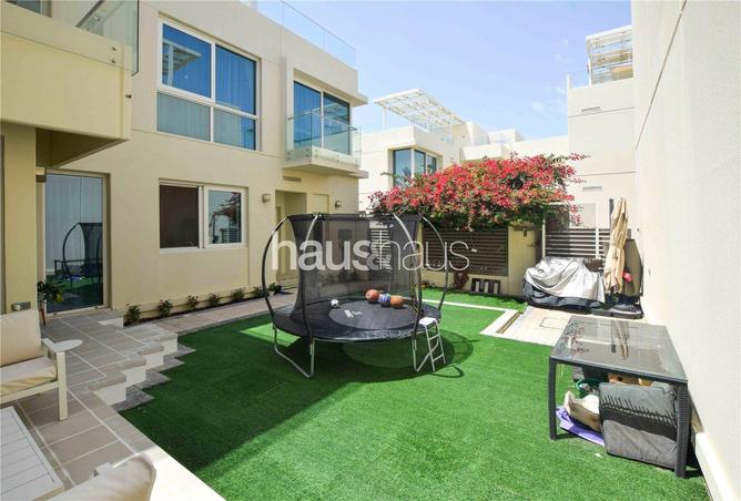 73110897 - Property Image 2