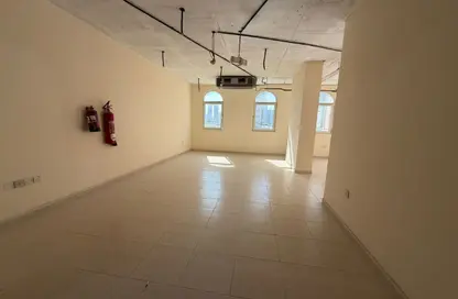 Co-working space - 3 Bedrooms - 2 Bathrooms for rent in Al Khan Corniche - Al Khan - Sharjah