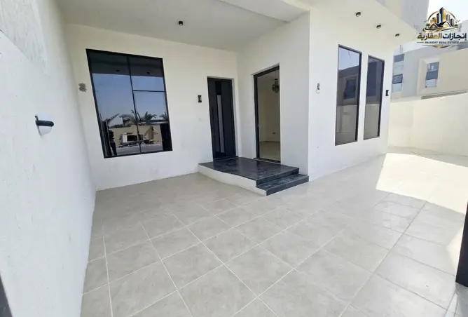 160979913 - Property Image 2