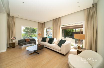 Villa - 5 - 5 for rent in Meadows 5 - Meadows - Dubai