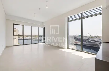 Apartment - 2 Bedrooms - 3 Bathrooms for sale in Canal Front Residence 4 - Canal Front Residences - Al Wasl - Dubai