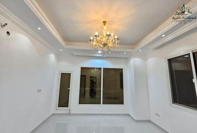 71135238 - Property Image 2