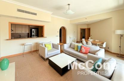 Apartment - 2 - 3 for rent in Al Das - Shoreline Apartments - Palm Jumeirah - Dubai