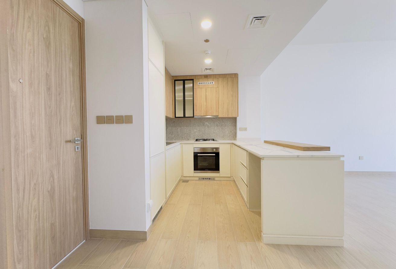 BRAND NEW UNIT | PARK VIEW | MID FLOOR photo 2