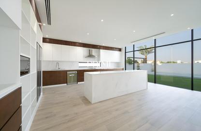 Villa - 5 - 6 for sale in District 6 - Jumeirah Park - Dubai Villa - 5 - 6 for sale in District 6 - Jumeirah Park - Dubai