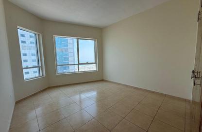 Apartment - 3 Bedrooms - 4 Bathrooms for sale in Beach Tower 1 - Al Khan Lagoon - Al Khan - Sharjah